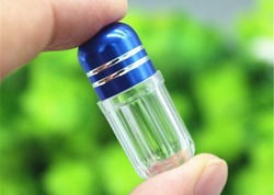 3g Mini Capsule Chai nhựa ISO9001 Chai nhựa có nắp kim loại